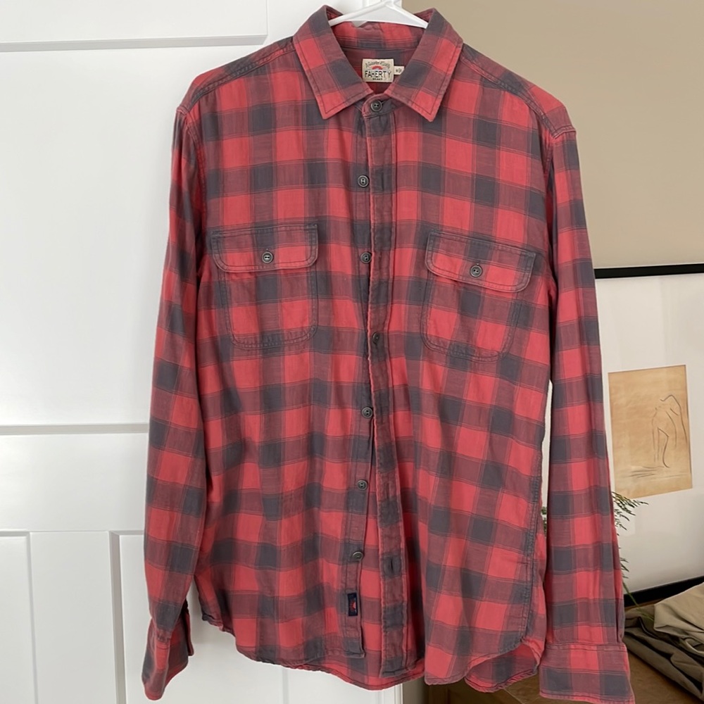 Faherty Brand Men’s Medium Button Down Shirt